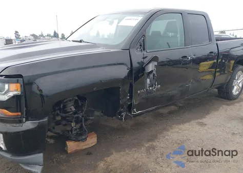 2017 Chevrolet Silverado 1500 Custom z USA, uszkodzony, nr VIN 1GCVKPEH7HZ263150